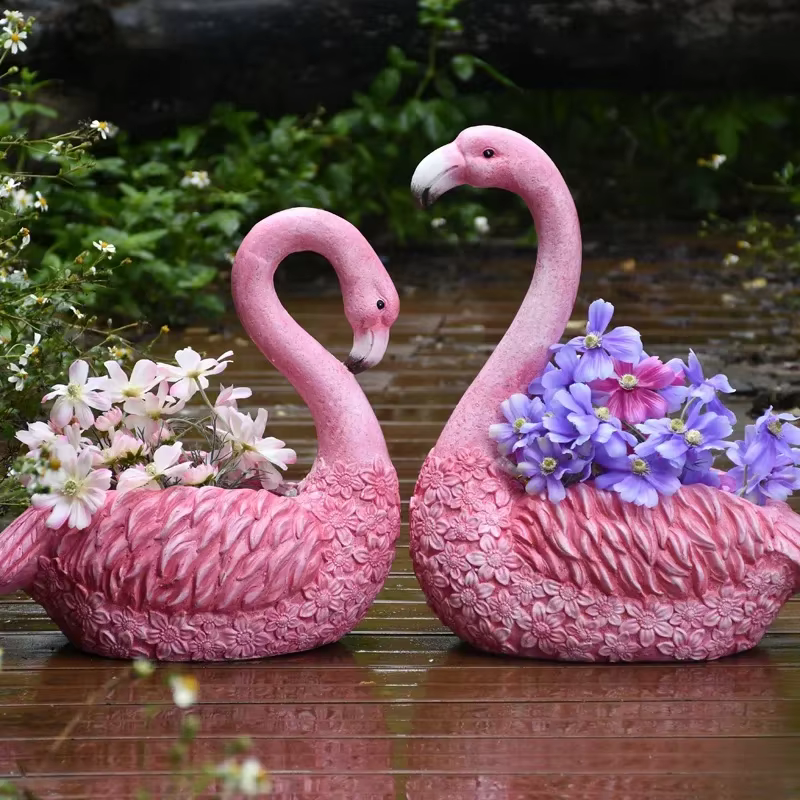 Bassin de fleurs de flamant rose créatif
