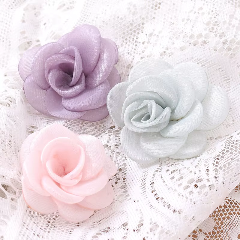 Rose camélia blanche en mousseline de soie