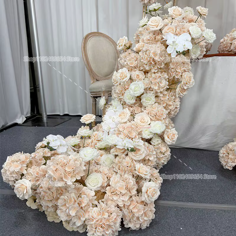 Arrangement floral suspendu de pivoines