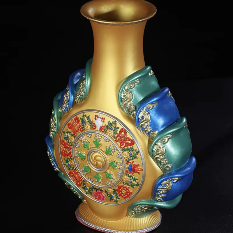 Vase bouddhiste en résine violette