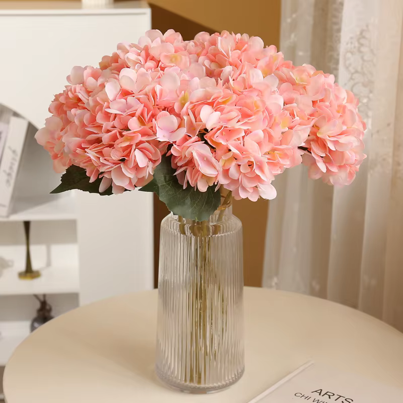 Bouquet d'hortensias artificiels en promotion – Haute qualité pour la décoration de la maison