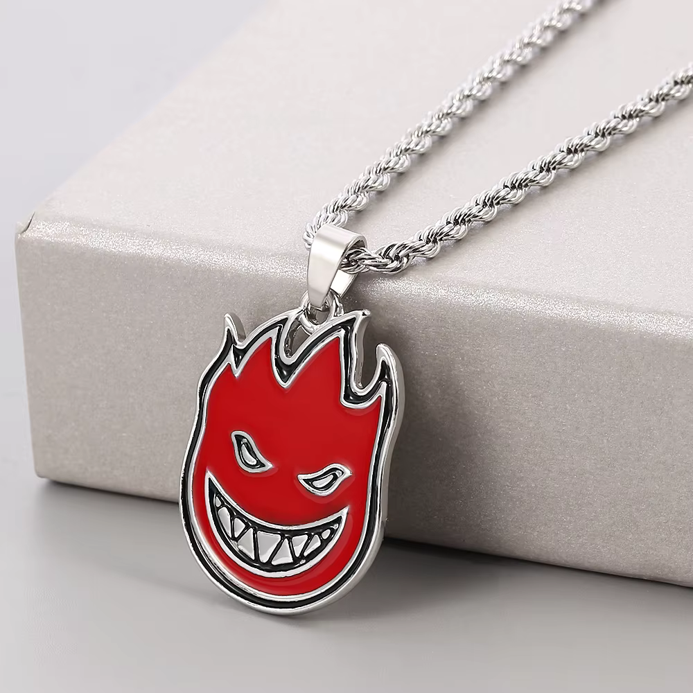 Collier Flamme Tendance Hip-Hop Style Urbain Européen et Américain, Bijou Accessoire pour Femmes et Hommes