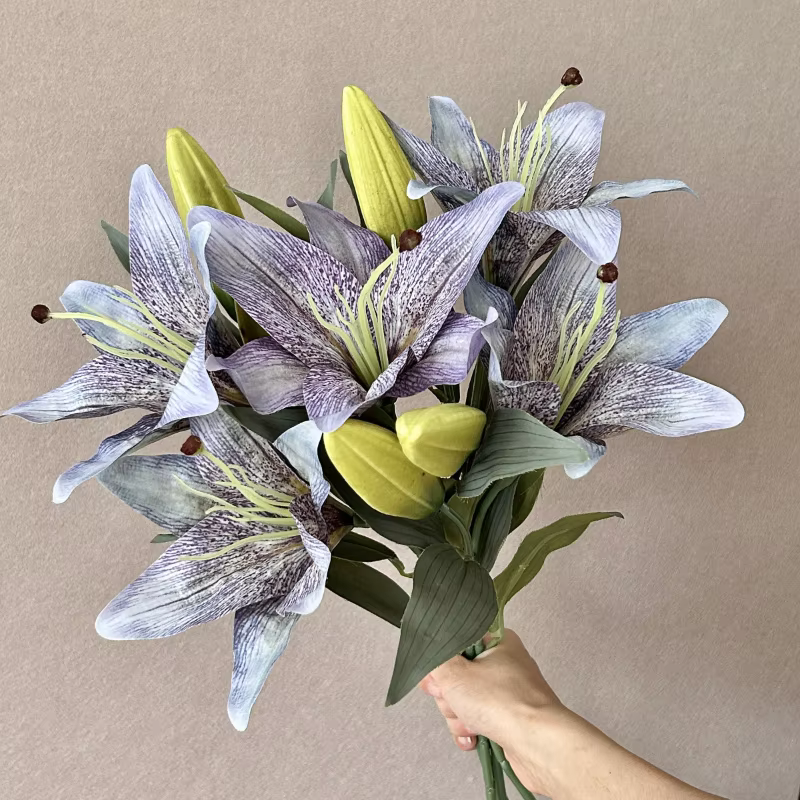 Bouquet de Lys Artificiel de 18cm de Diamètre