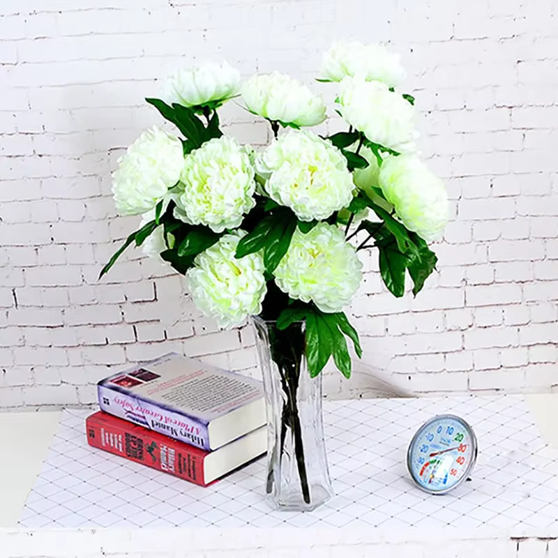 Simulation de fleurs de pivoine artificielles en soie