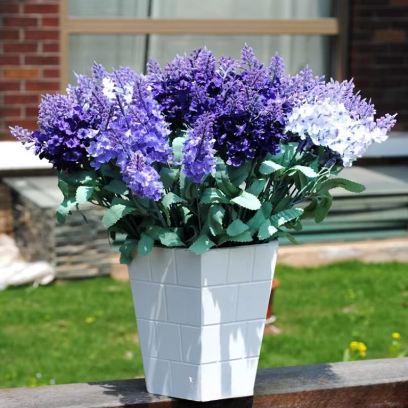 Lavande artificielle pour la décoration de la maison