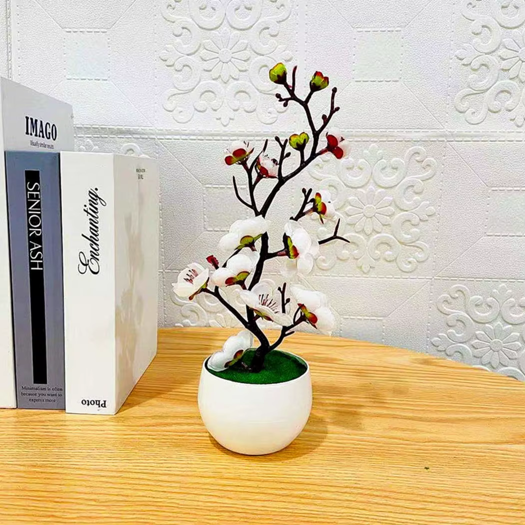 Plante en pot de fleur de prunier à usage intérieur et extérieur