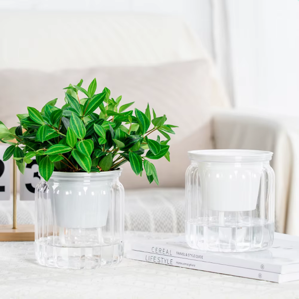 Pots de fleurs en plastique pour table