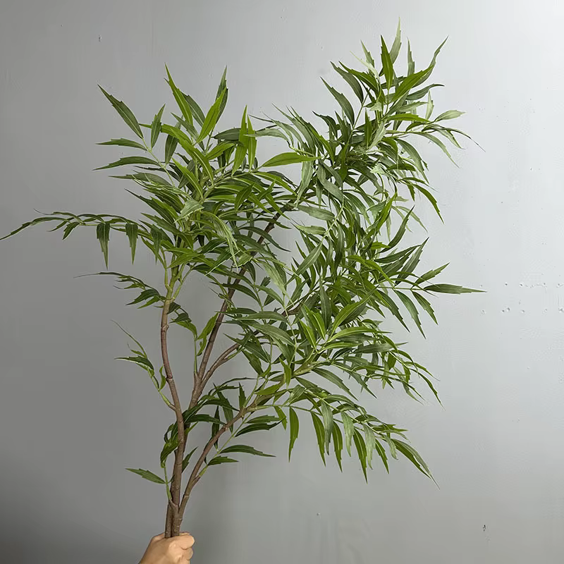 Plantes vertes artificielles en bambou vert réaliste
