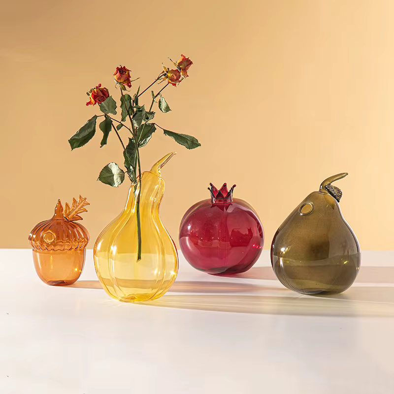 Vase à grenade en verre