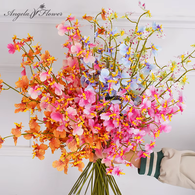 Bouquets de branches d'orchidées pour la décoration de jardin