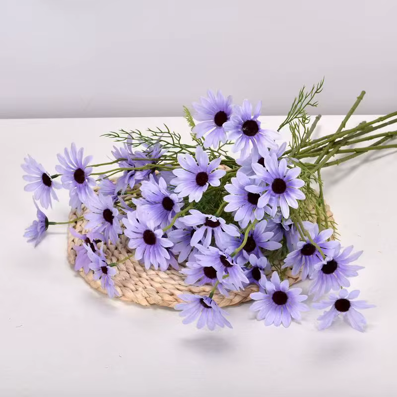 Bouquet de camomille artificielle violette à longue tige