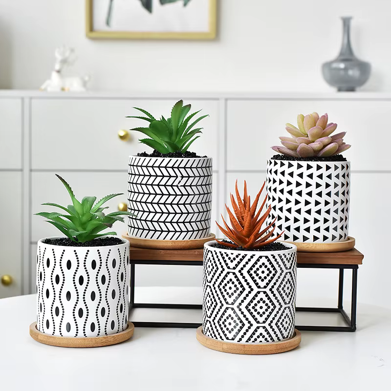 Pots de fleurs en céramique