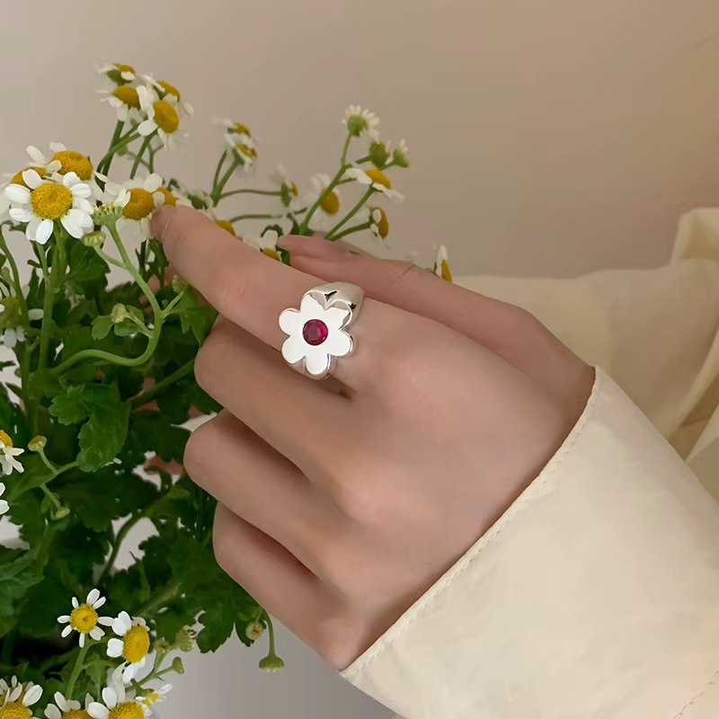 Bague Fleur Argentée pour Femme – Cadeau Design Creux Rétro Hip Hop – Bijou Polyvalent pour Fête – Dropshipping