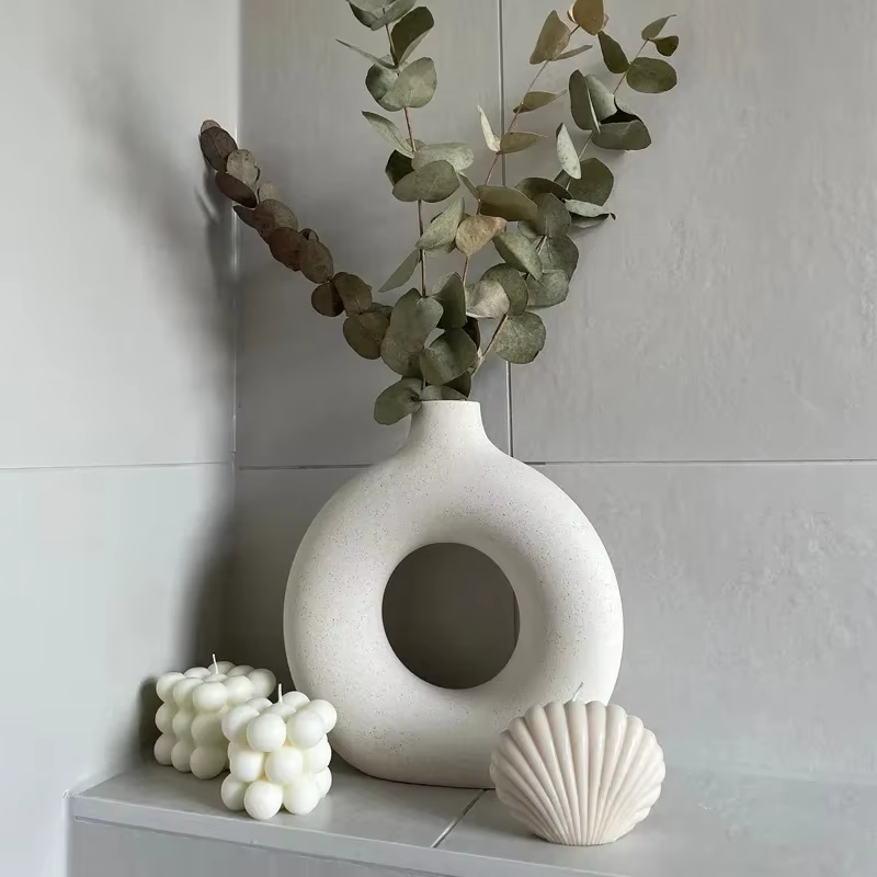 Vase nordique circulaire en forme de donut