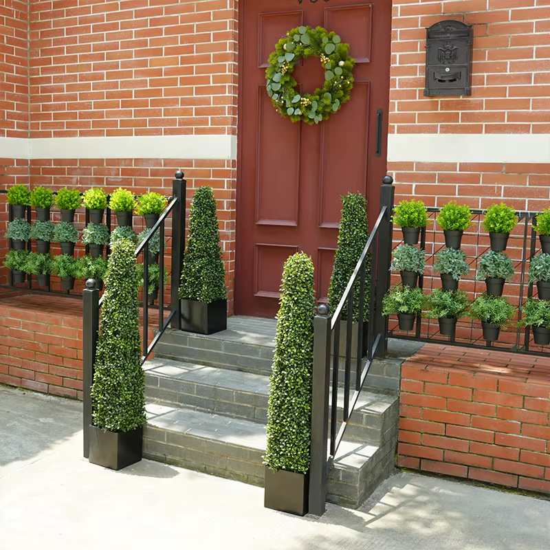 Plantes vertes en pot de cuir chevelu Milan Él