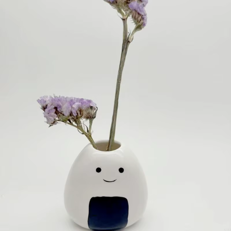 Vases à bourgeons en céramique
