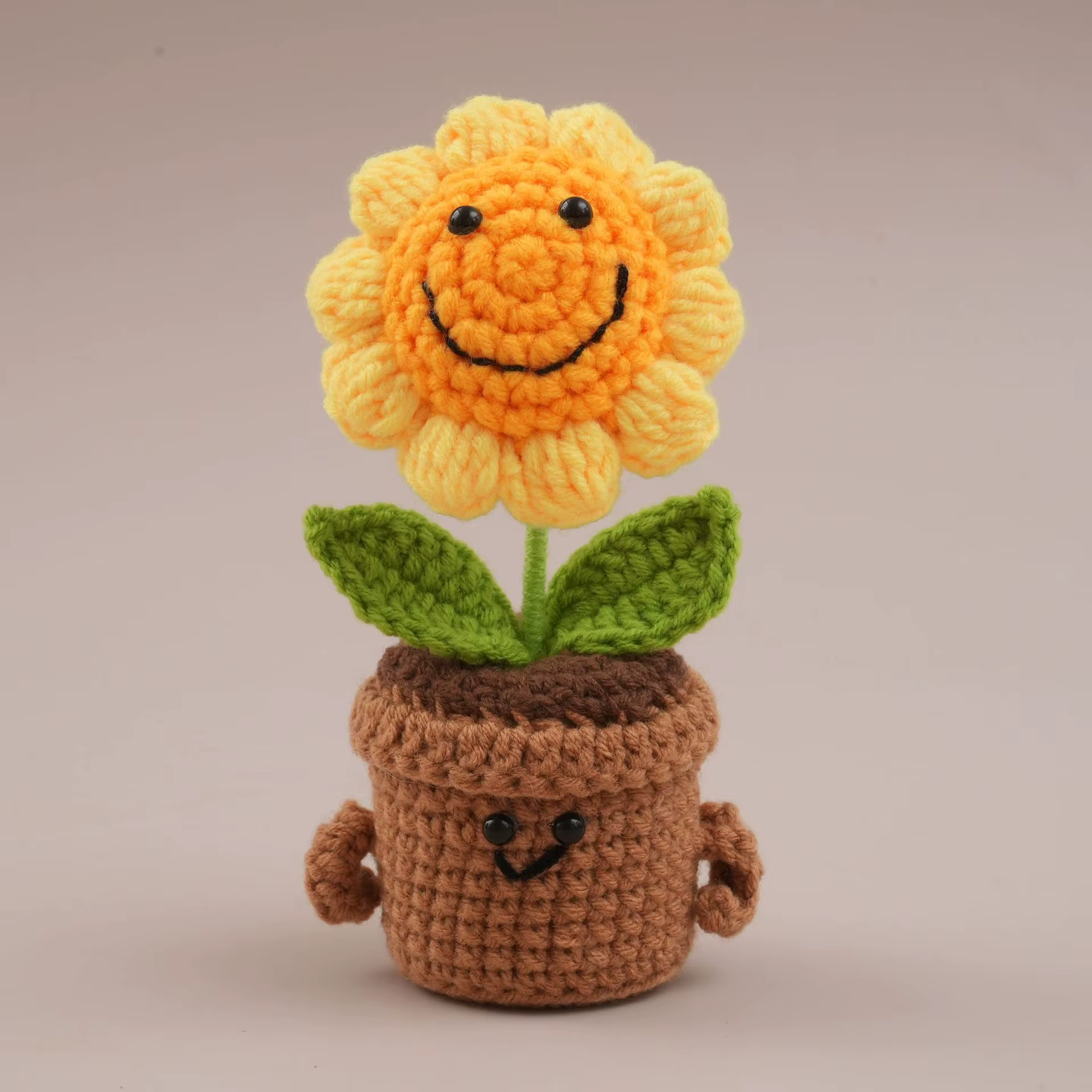 Pot de fleurs au crochet mignon
