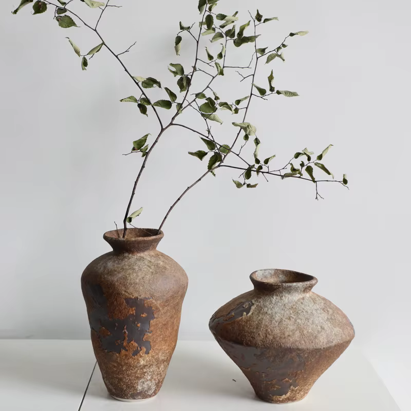 Vase en céramique grossière