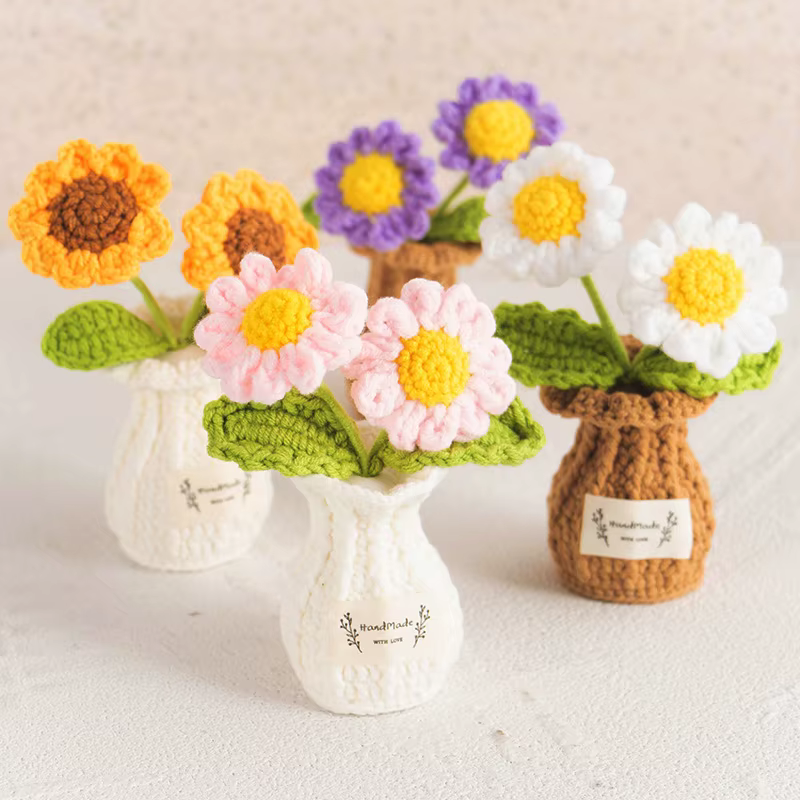 Pot de fleurs en tricot