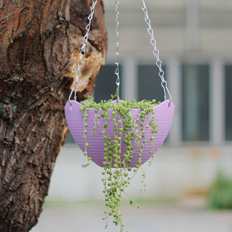 Jardinière suspendue tissée avec crochet en métal et plateau de drainage – Panier décoratif suspendu à chaîne pour plantes d'intérieur