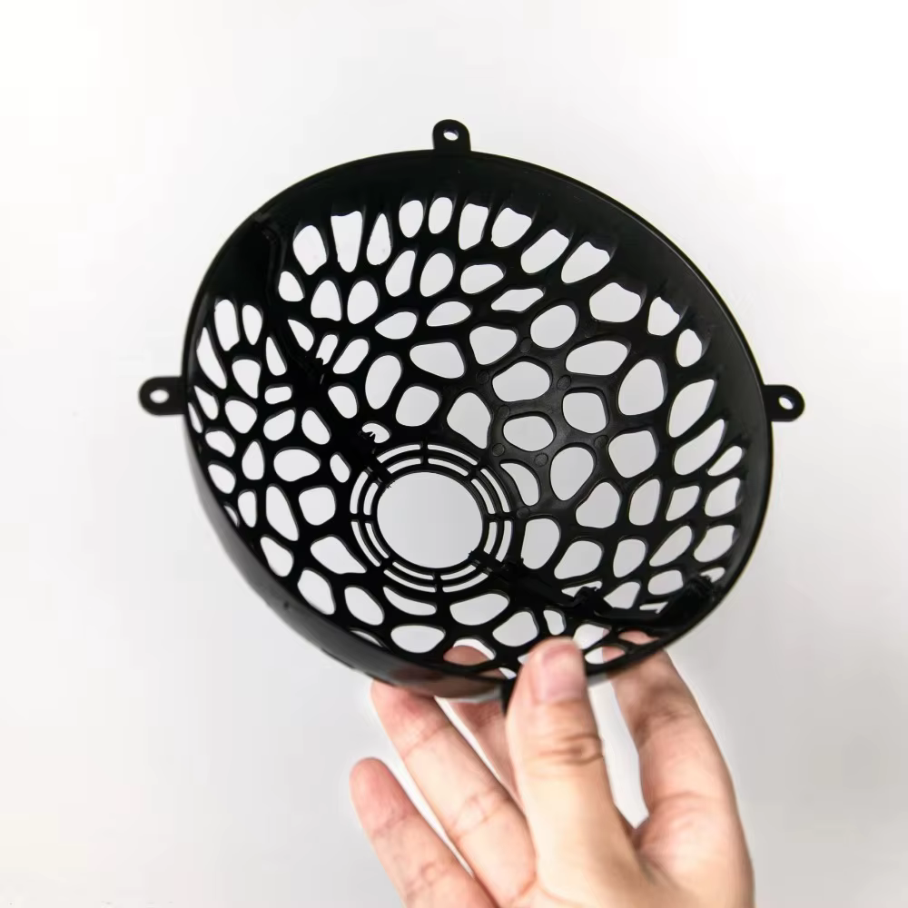 Couverture de protection de sol pour plantes réutilisables