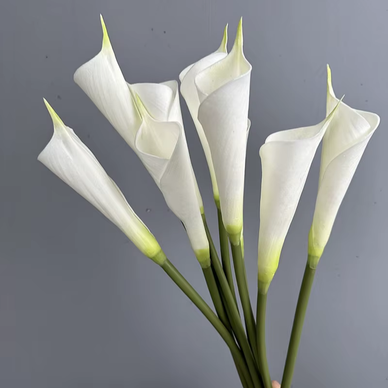 Lot de 5 fleurs artificielles en PU