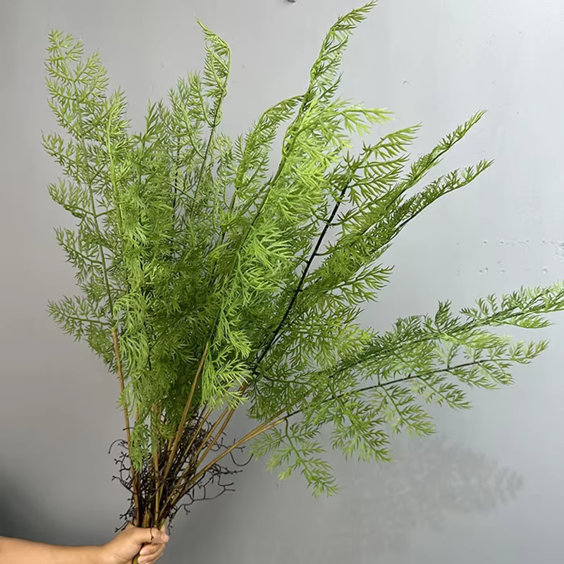 Plantes vertes artificielles en plastique