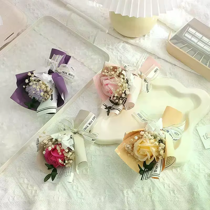 Mini bouquet de roses artificielles