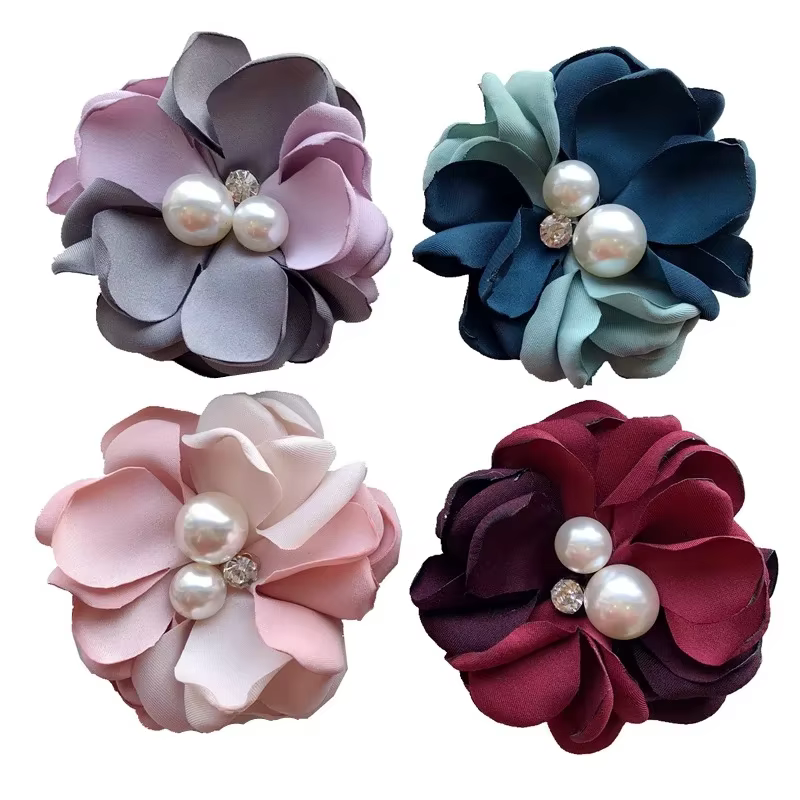 Broche fleur en tissu haut de gamme pour femme
