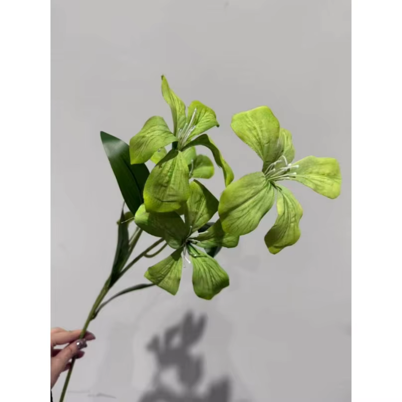 1 pièce de fleurs artificielles en soie