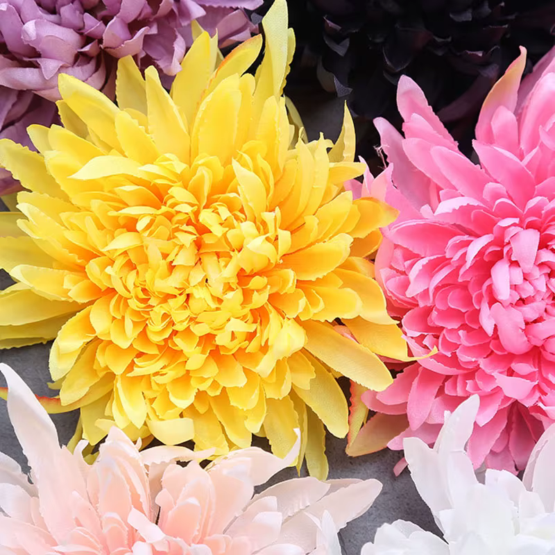 Tête de chrysanthème d'acacia doré de style européen simulé
