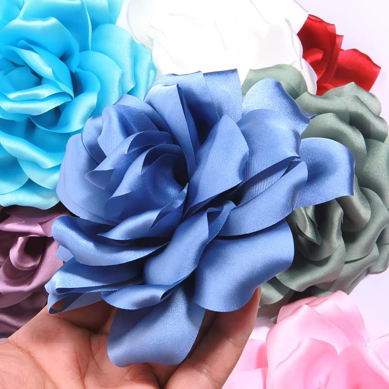 Lot de 10 fleurs artificielles vintage de 14 cm pour accessoires vestimentaires