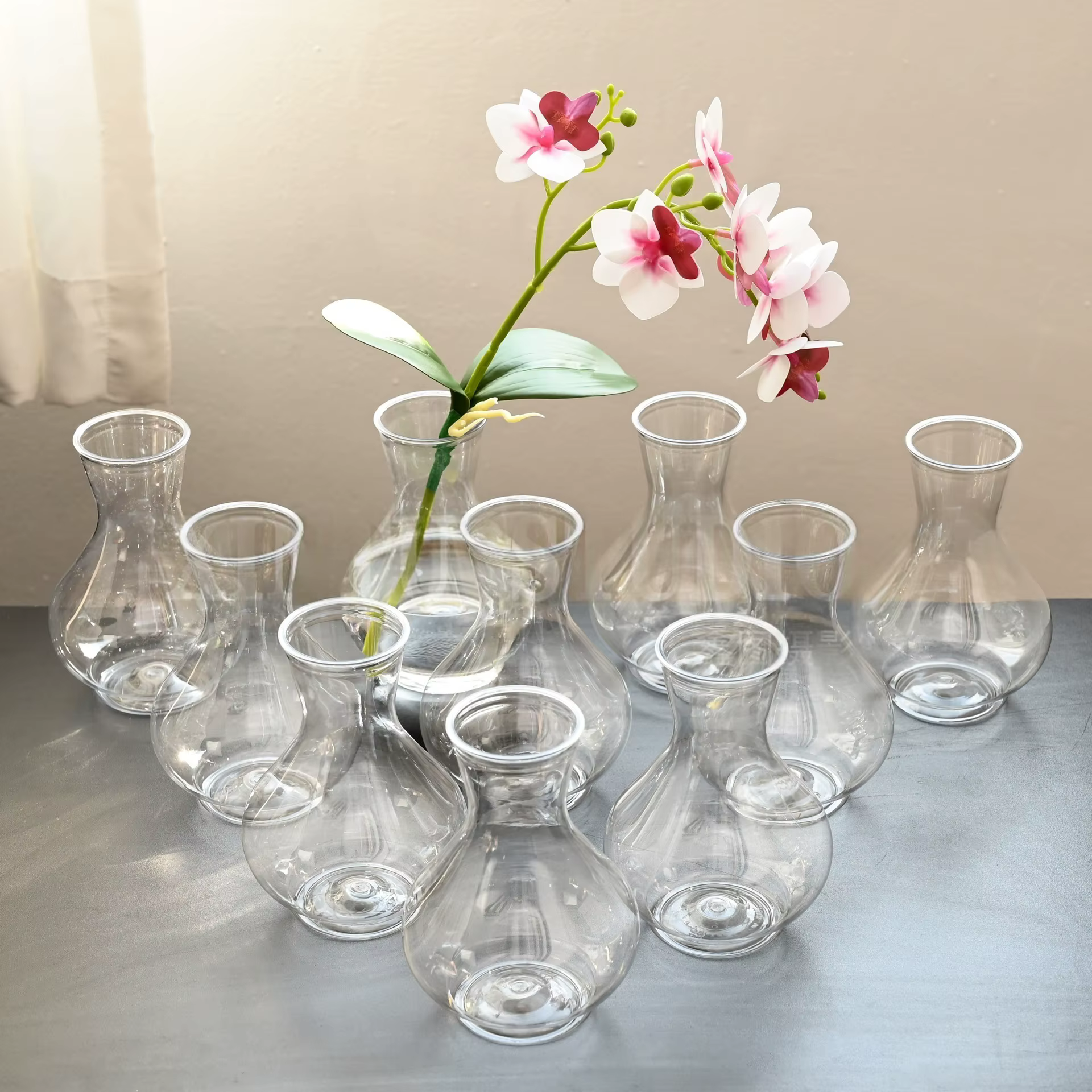 Vases en plastique vintage