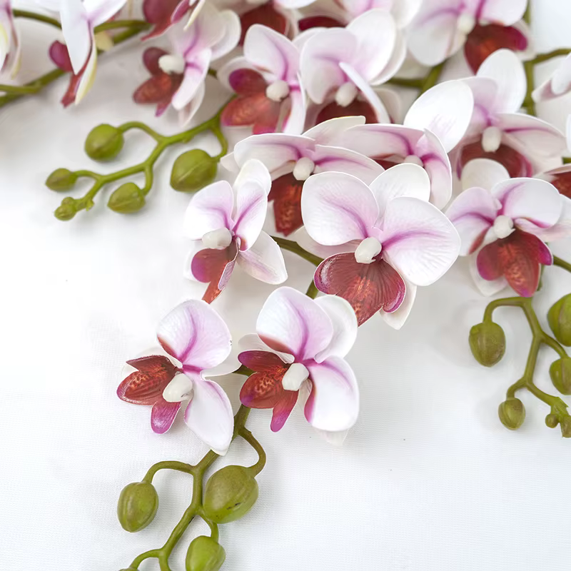 Fleur d'orchidée en soie
