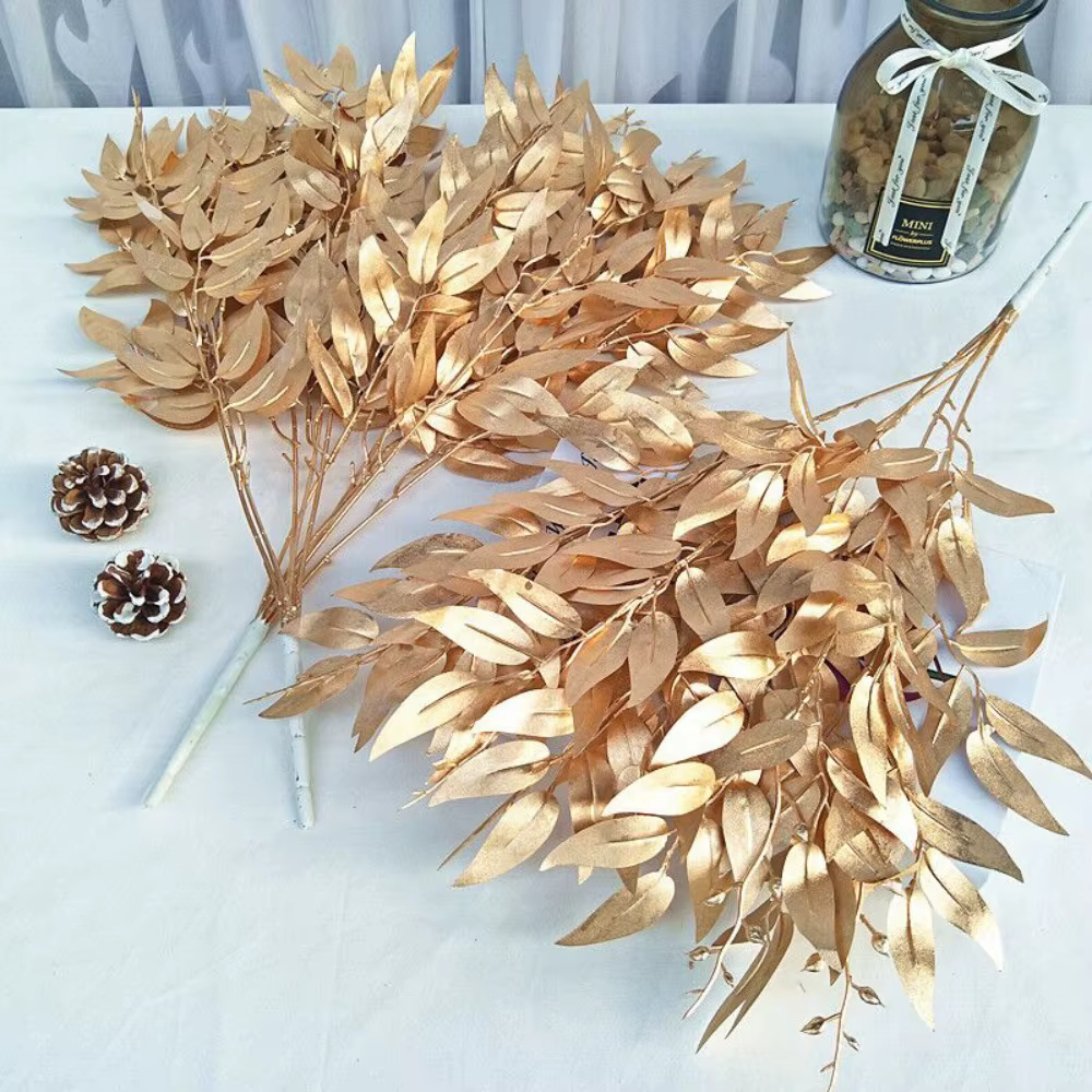 Branche de pin artificielle