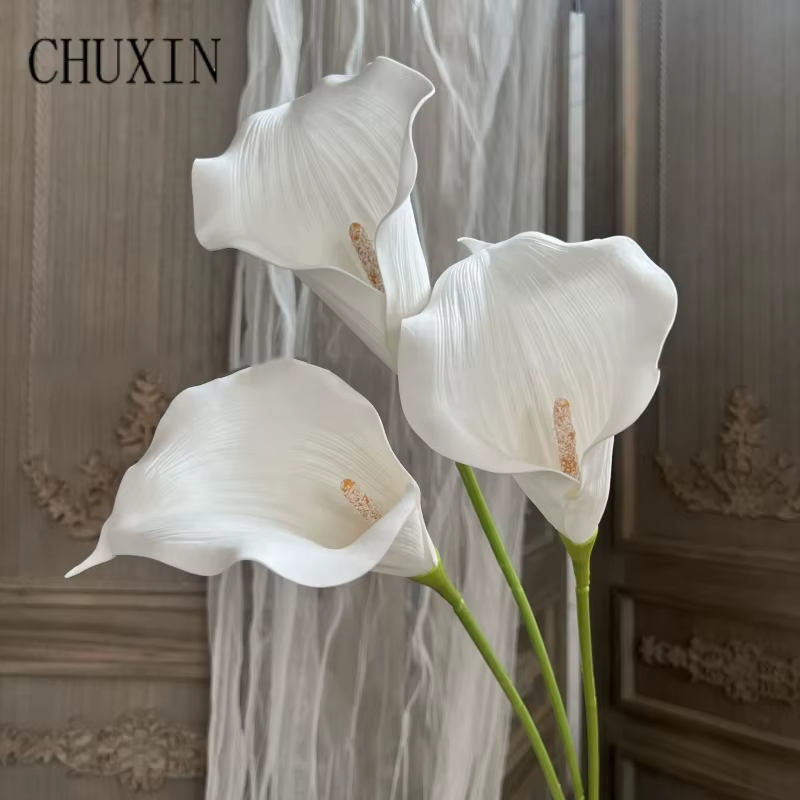 Fleur artificielle de lys calla