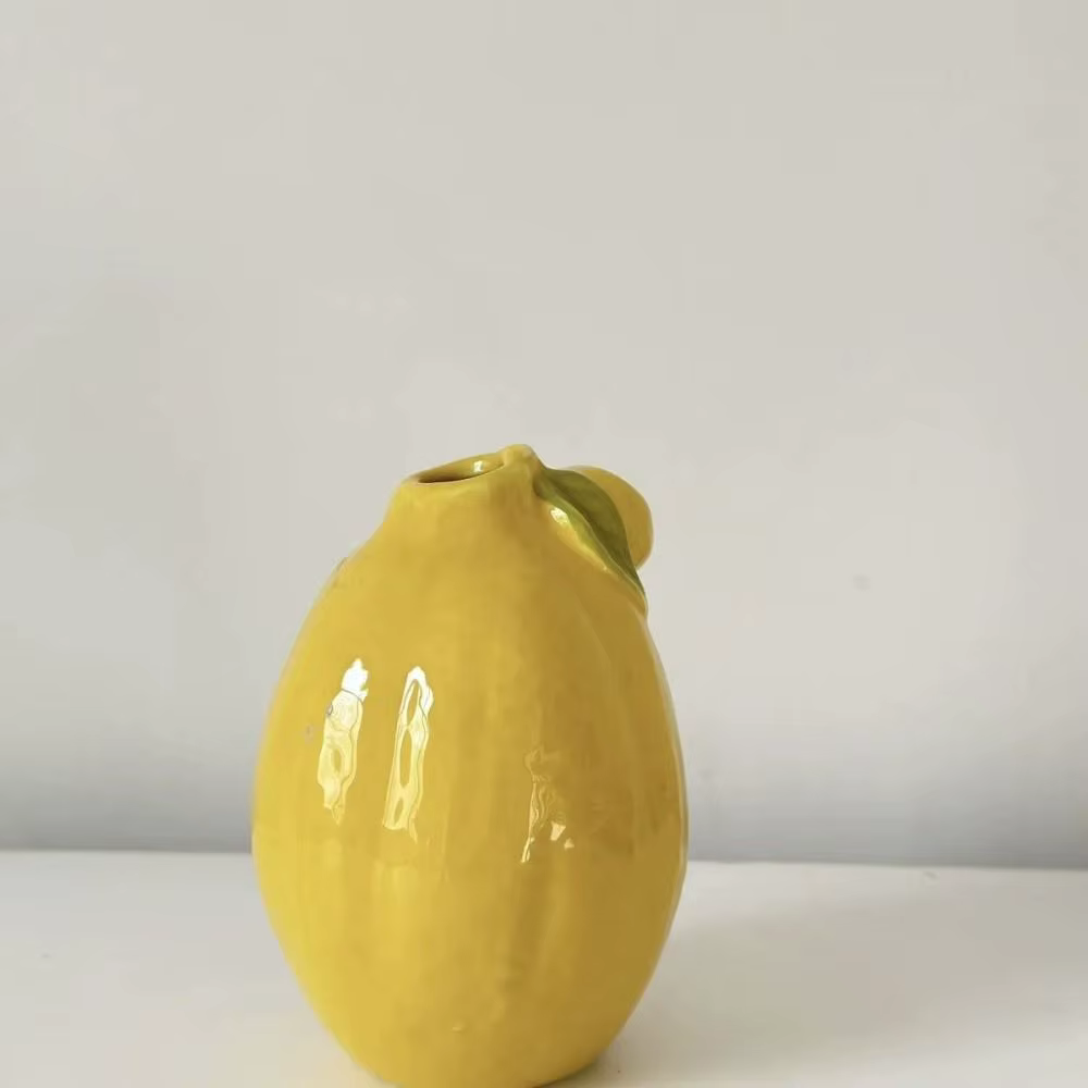 Vase en céramique citron grenade