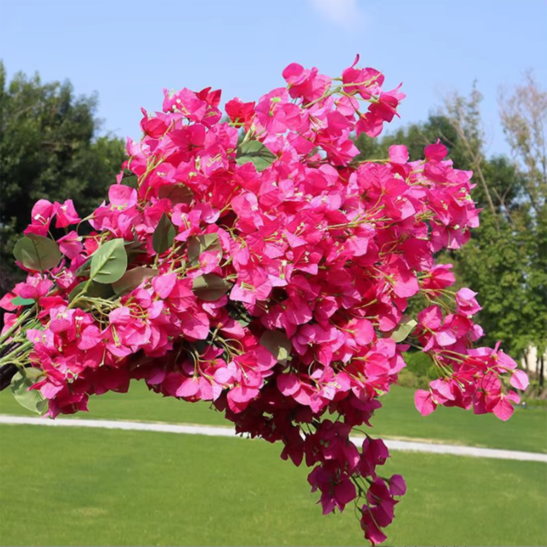 Décor d'arbre de fleur de bougainville artificielle avec 30 Branches + 4 vigne