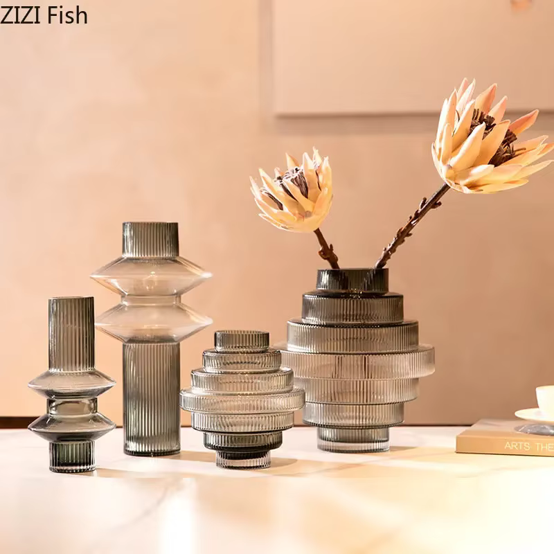 Vase en verre d'ambre en forme de tour hydroponique