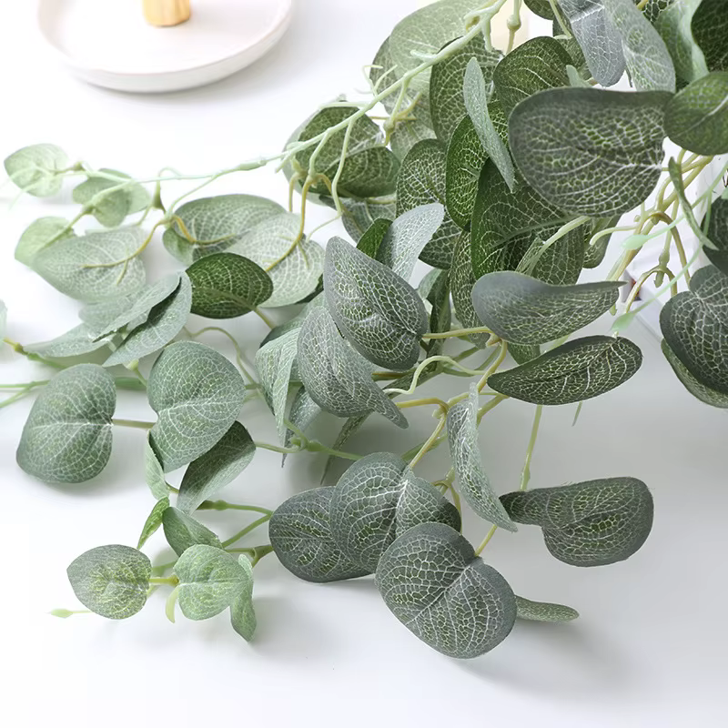 Plante artificielle d'eucalyptus en soie et rotin