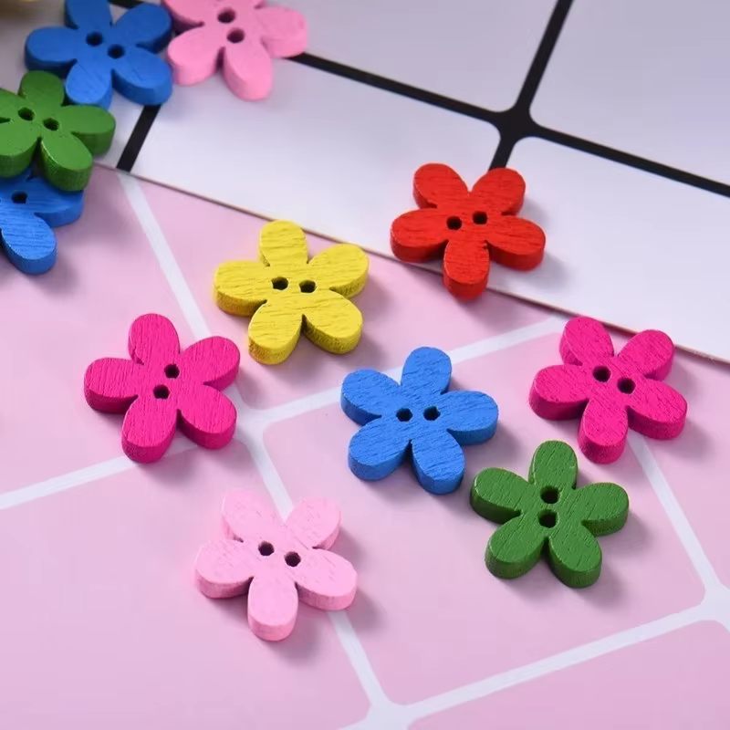 Boutons décoratifs en bois à fleurs mélangées