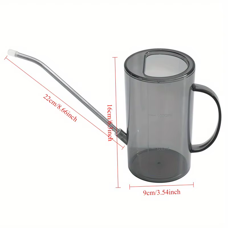 Arrosoir à bec long - Une bouteille d'eau pour regarder des fleurs