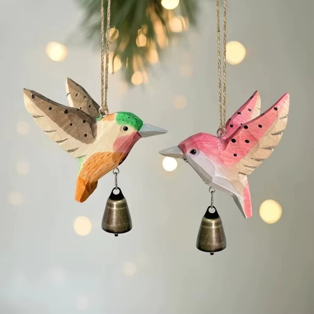 Figurine d'oiseau colibri sculptée à la main en bois avec clochette