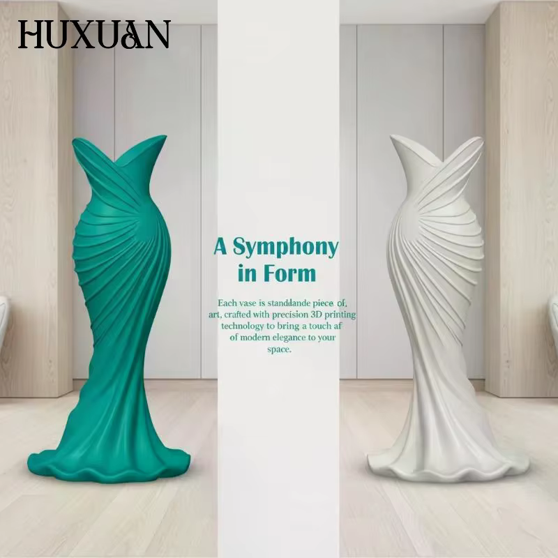Vase en plastique élégant en forme de robe