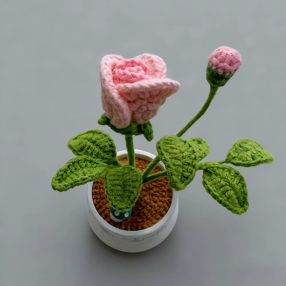 Petite Rose en Pot au Crochet faite à la main