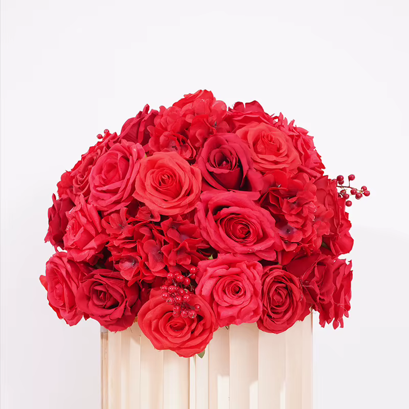 Boule de fleur de baies de Rose rouge