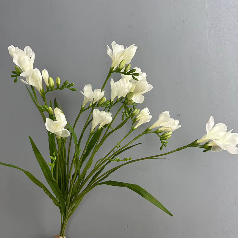 Orchidée de neige parfumée en soie
