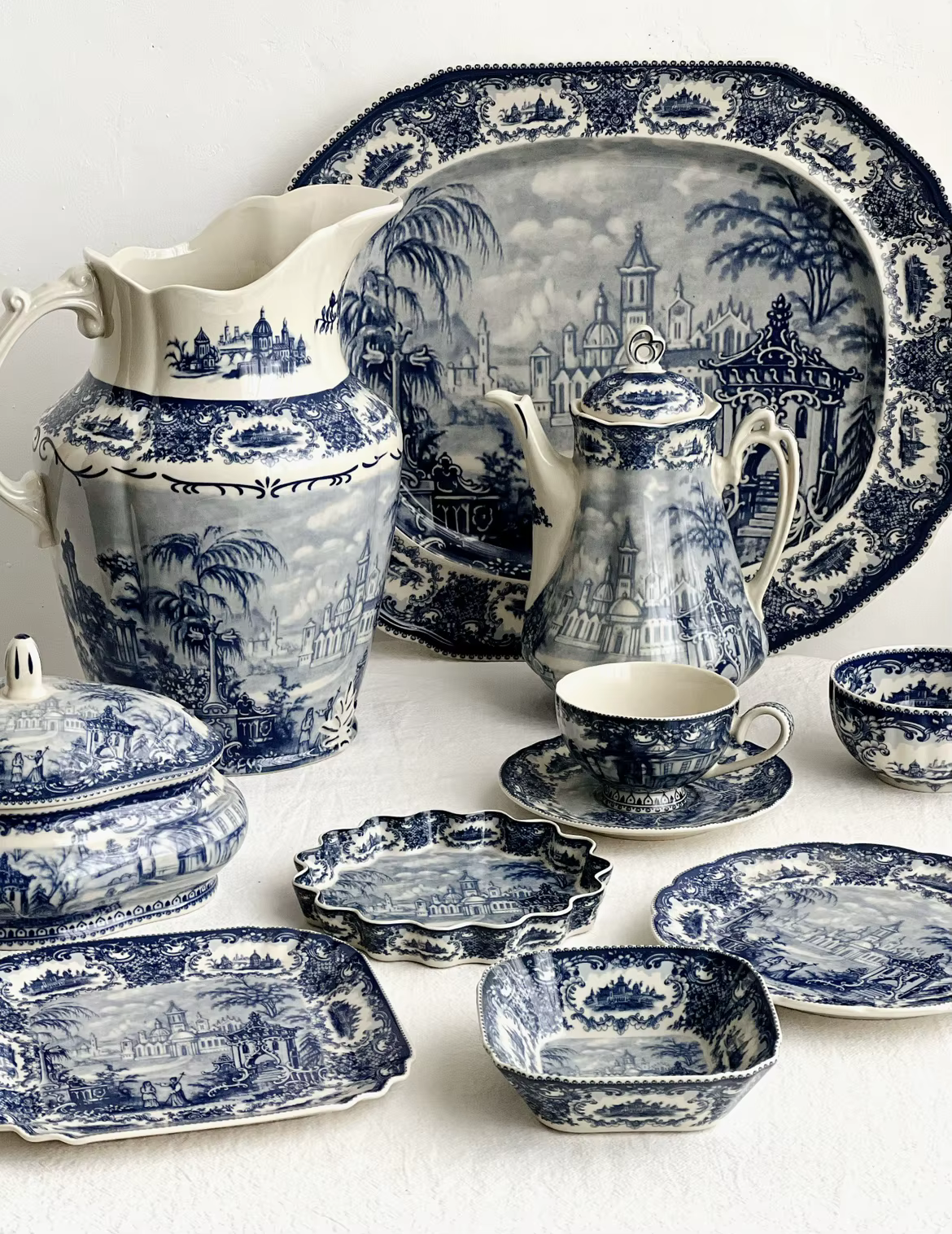 Vase en céramique de la série bleue