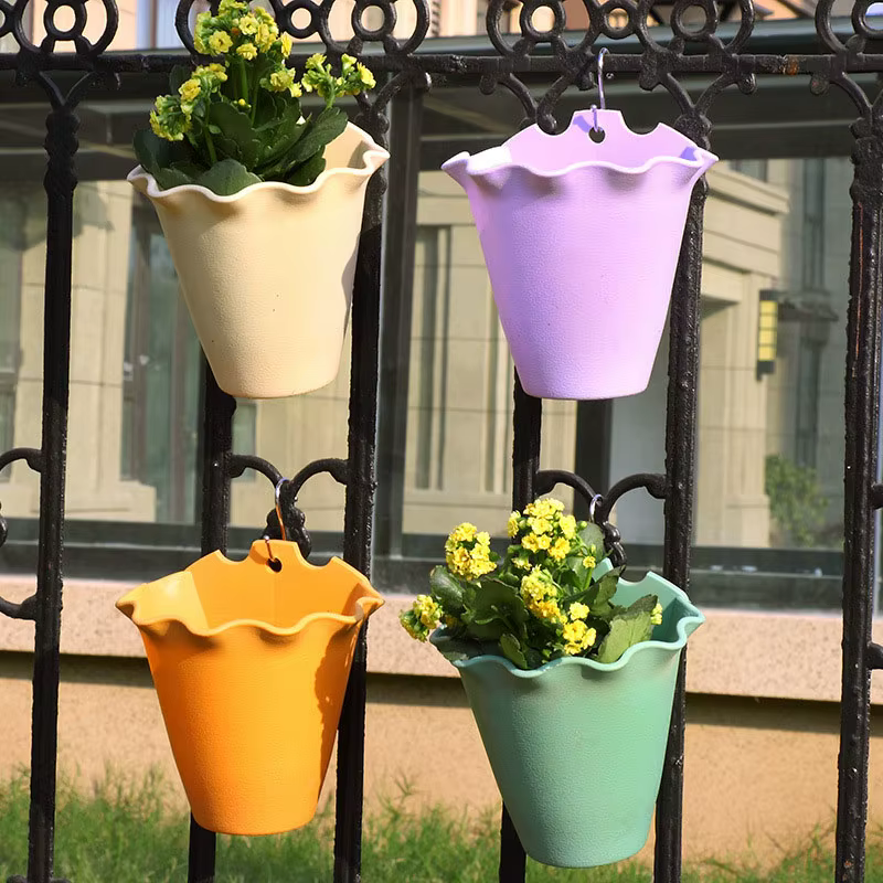 Pot de fleurs mural en plastique suspendu