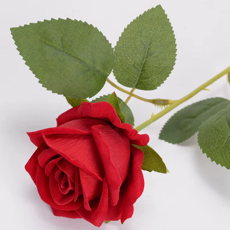 Rose artificielle en velours